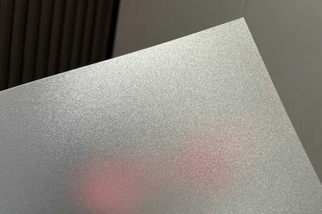 Matte polypropylene PP film sheet — synthetic label substrate suitable for flexographic printing and die cutting in food and personal care packaging